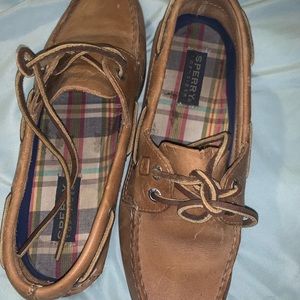 Sperry brown leather boat shoes